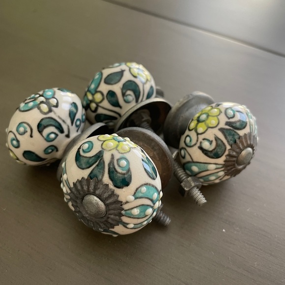 Anthropologie replacement knobs - Picture 2 of 2